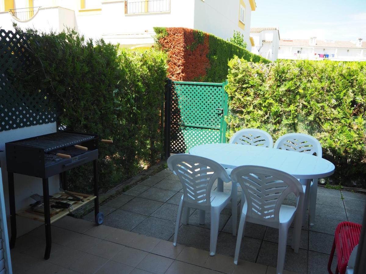 Casa En L'Estartit, Piscina, Jardin Comunitarioヴィラ エクステリア 写真