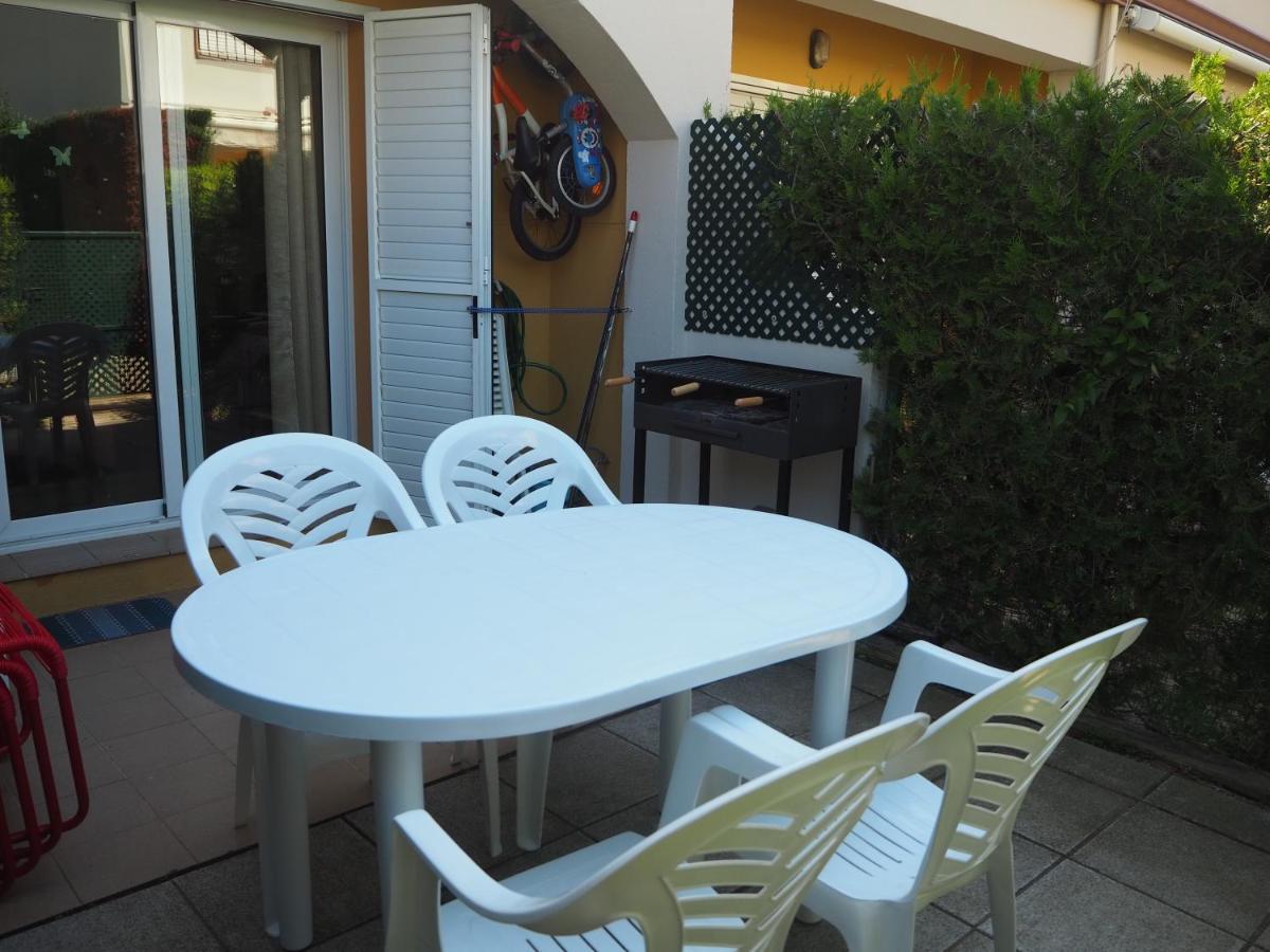 Casa En L'Estartit, Piscina, Jardin Comunitarioヴィラ エクステリア 写真