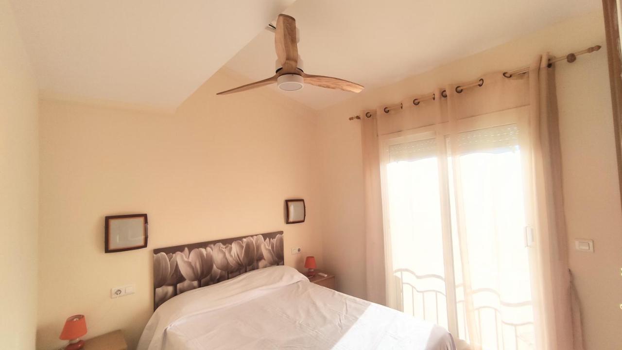 Casa En L'Estartit, Piscina, Jardin Comunitarioヴィラ エクステリア 写真
